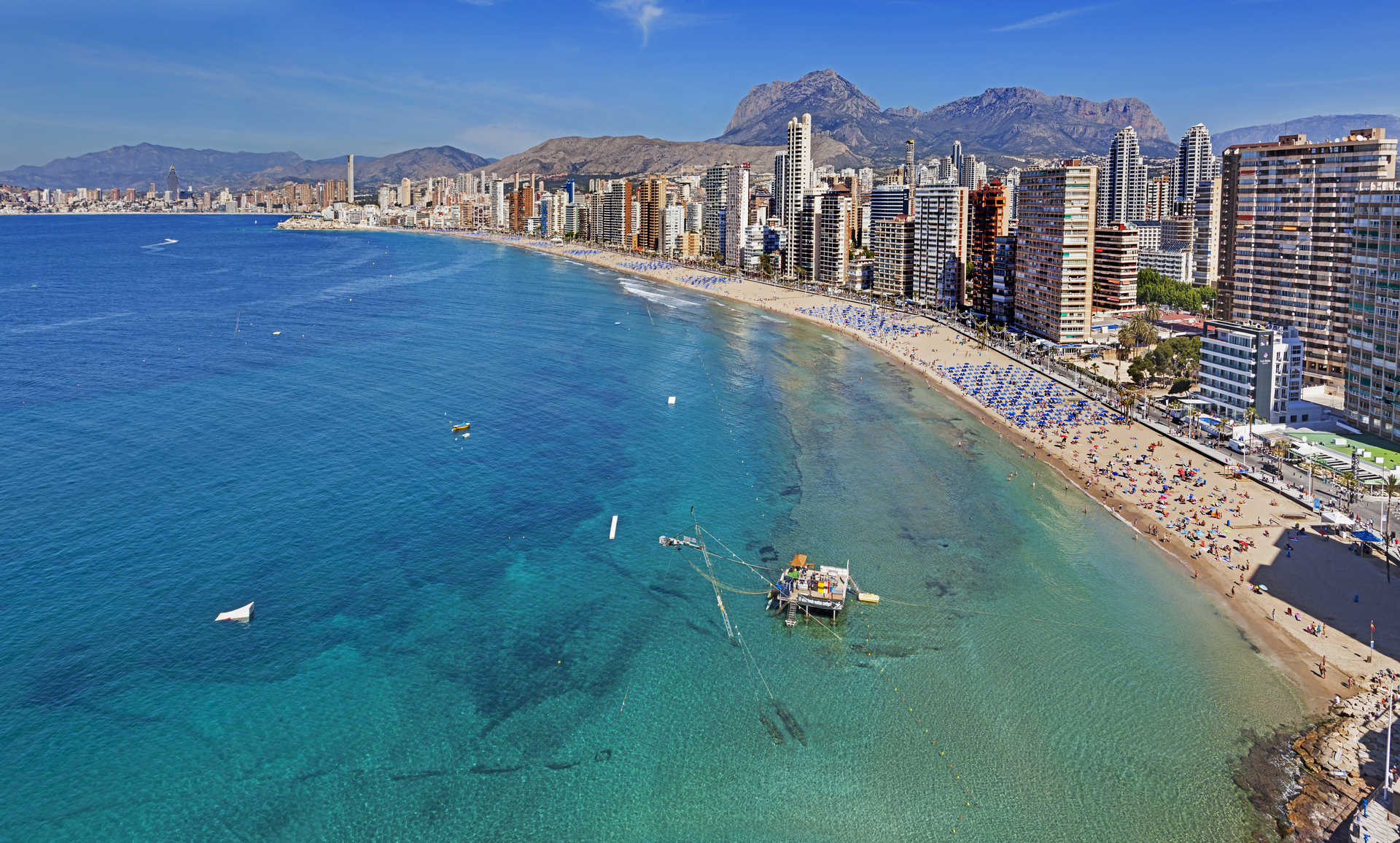 Fin de a o benidorm con transporte travelfast